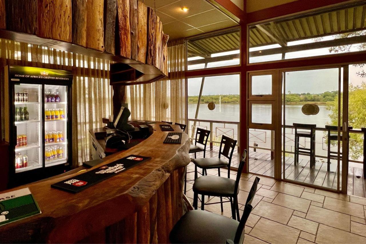 Protea Hotel By Marriott Zambezi River Lodge Katima Mulilo Exteriör bild